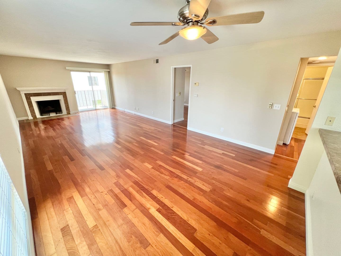 Long Beach Condo: 1919 E Beverly Way #201