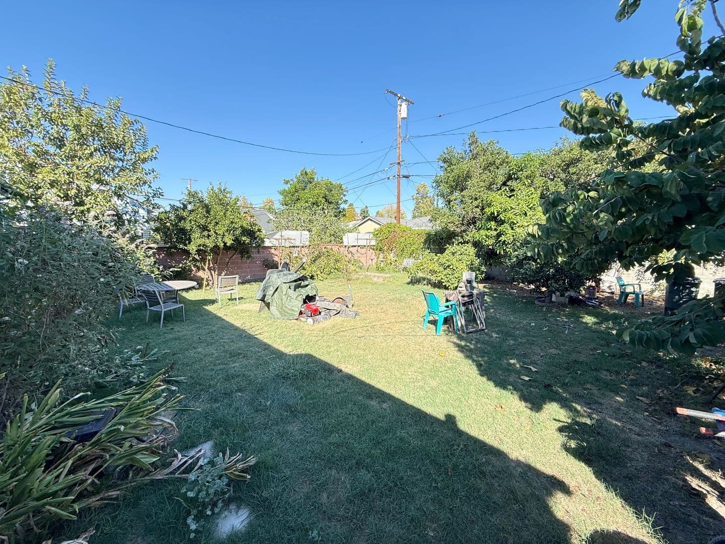 Lakewood House: 5418 Hayter Ave
