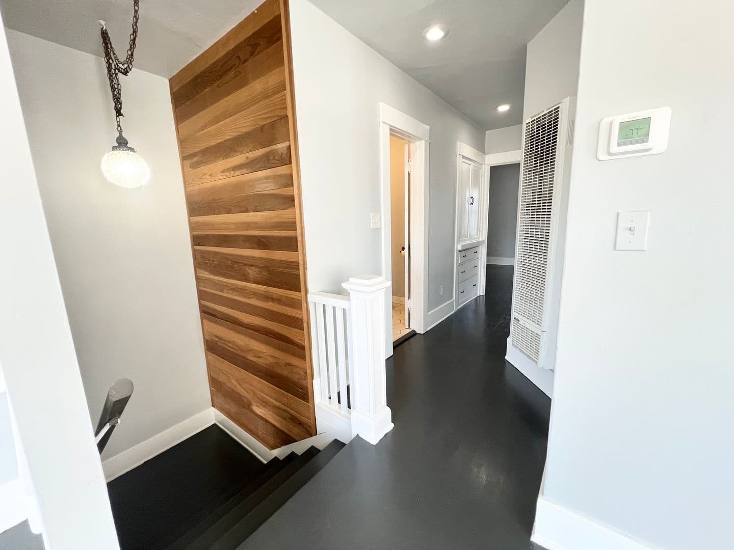 Long Beach House: 23 N Alboni Pl