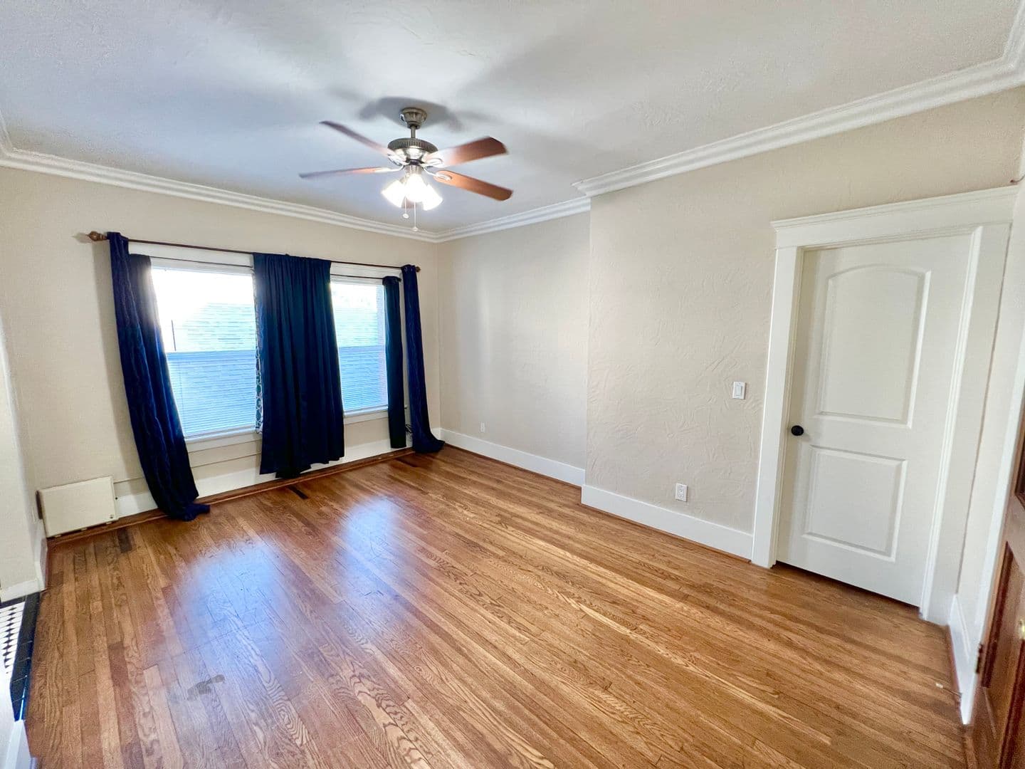 Long Beach Condo: 800 Pacific Ave #209