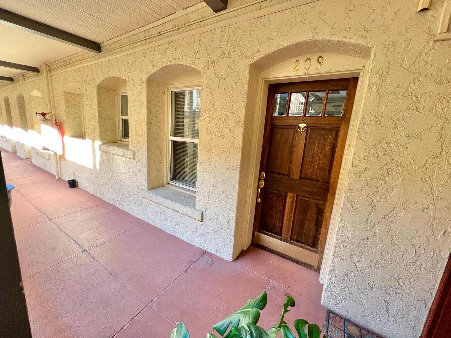 Long Beach Condo: 800 Pacific Ave #209