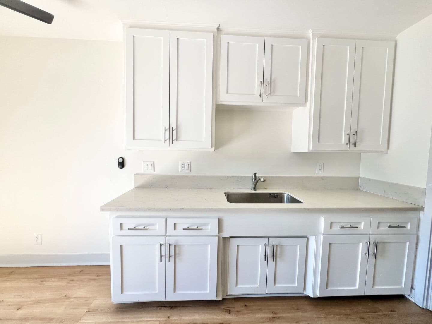 Long Beach Apartment: 1142 E 1st Street