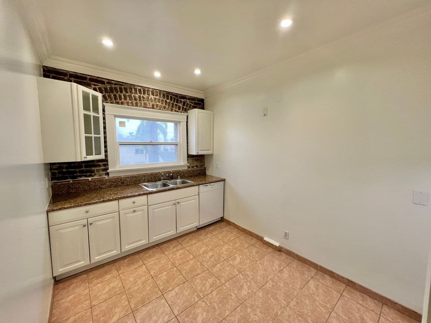 Long Beach Condo: 800 Pacific Ave