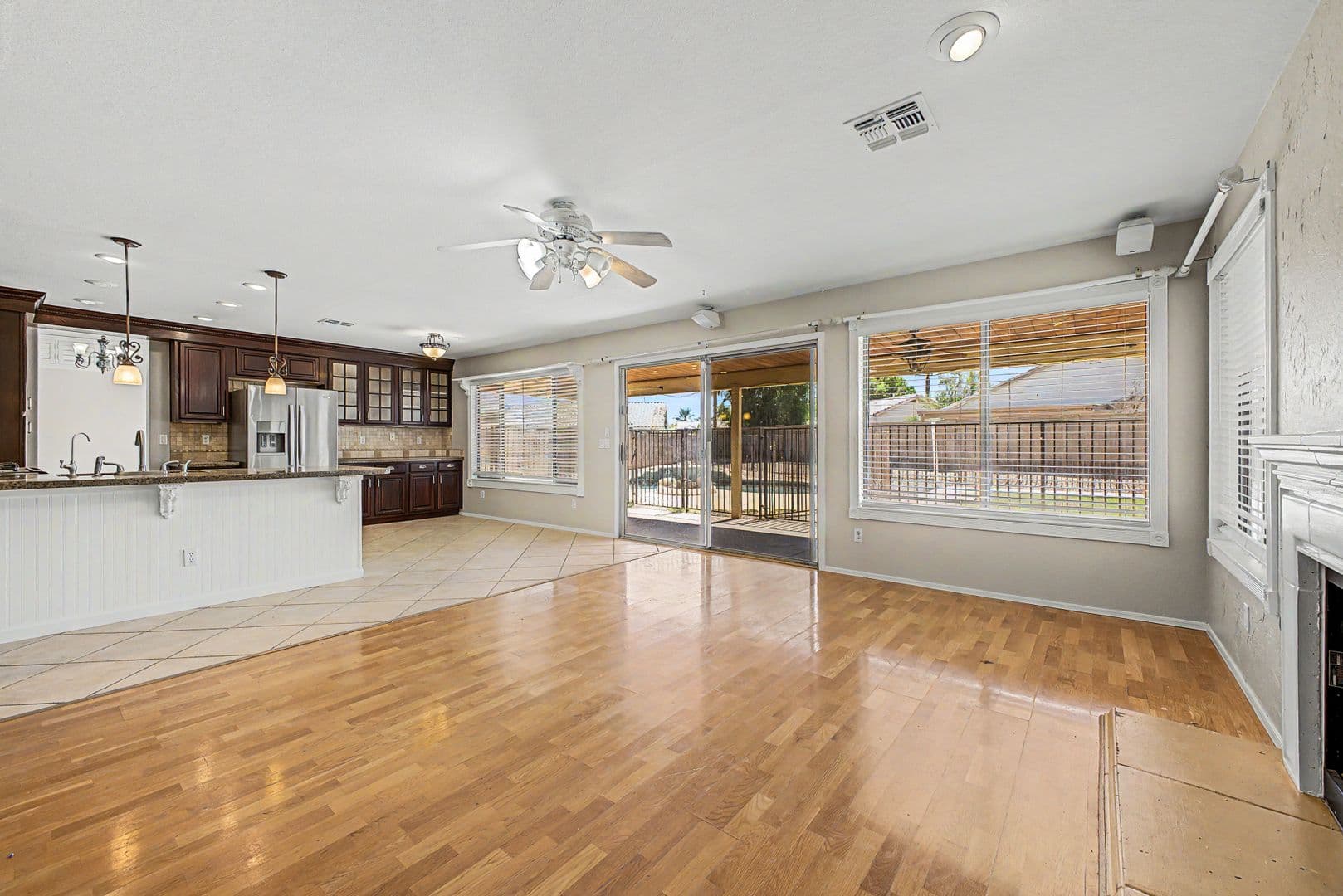 Chandler House: 1935 W Mockingbird Dr.