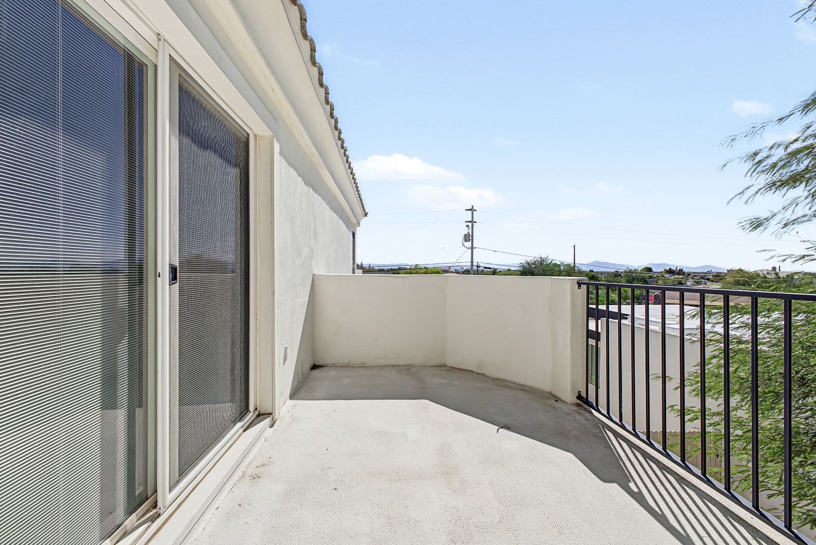 Phoenix House: 1549 E. Las Palmaritas Dr