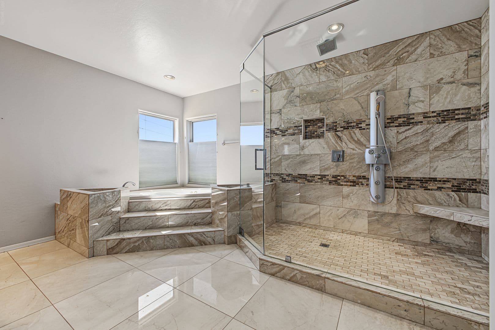 Phoenix House: 1549 E. Las Palmaritas Dr