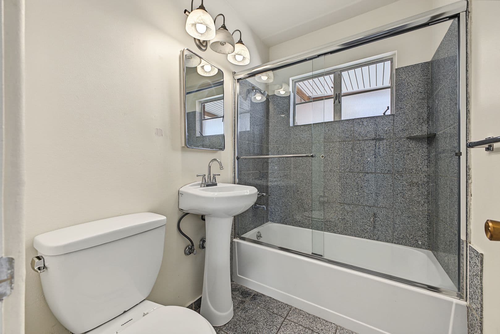Phoenix House: 1103 E Glendale Ave