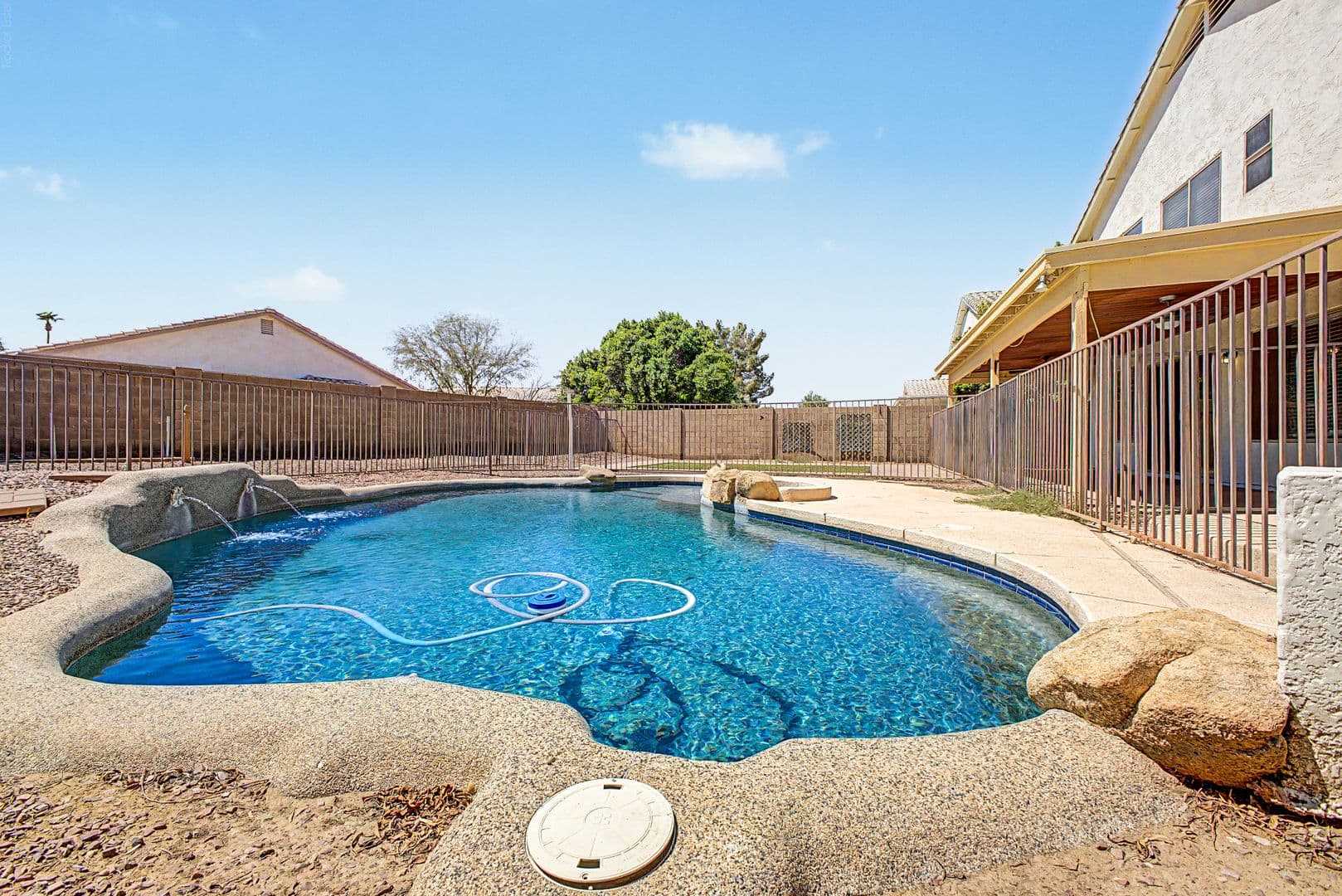 Chandler House: 1935 W Mockingbird Dr.