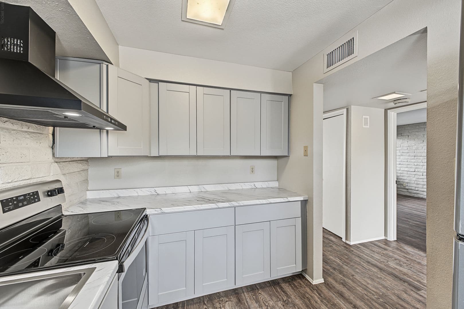 Scottsdale House: 27250 N. 64th St. #19