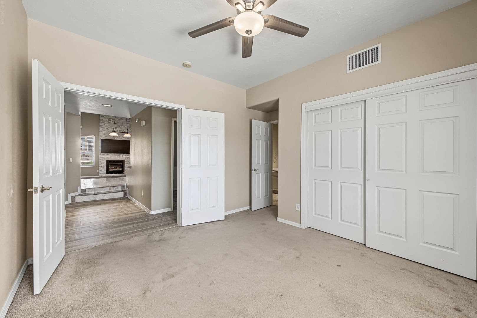 Phoenix House: 1549 E. Las Palmaritas Dr