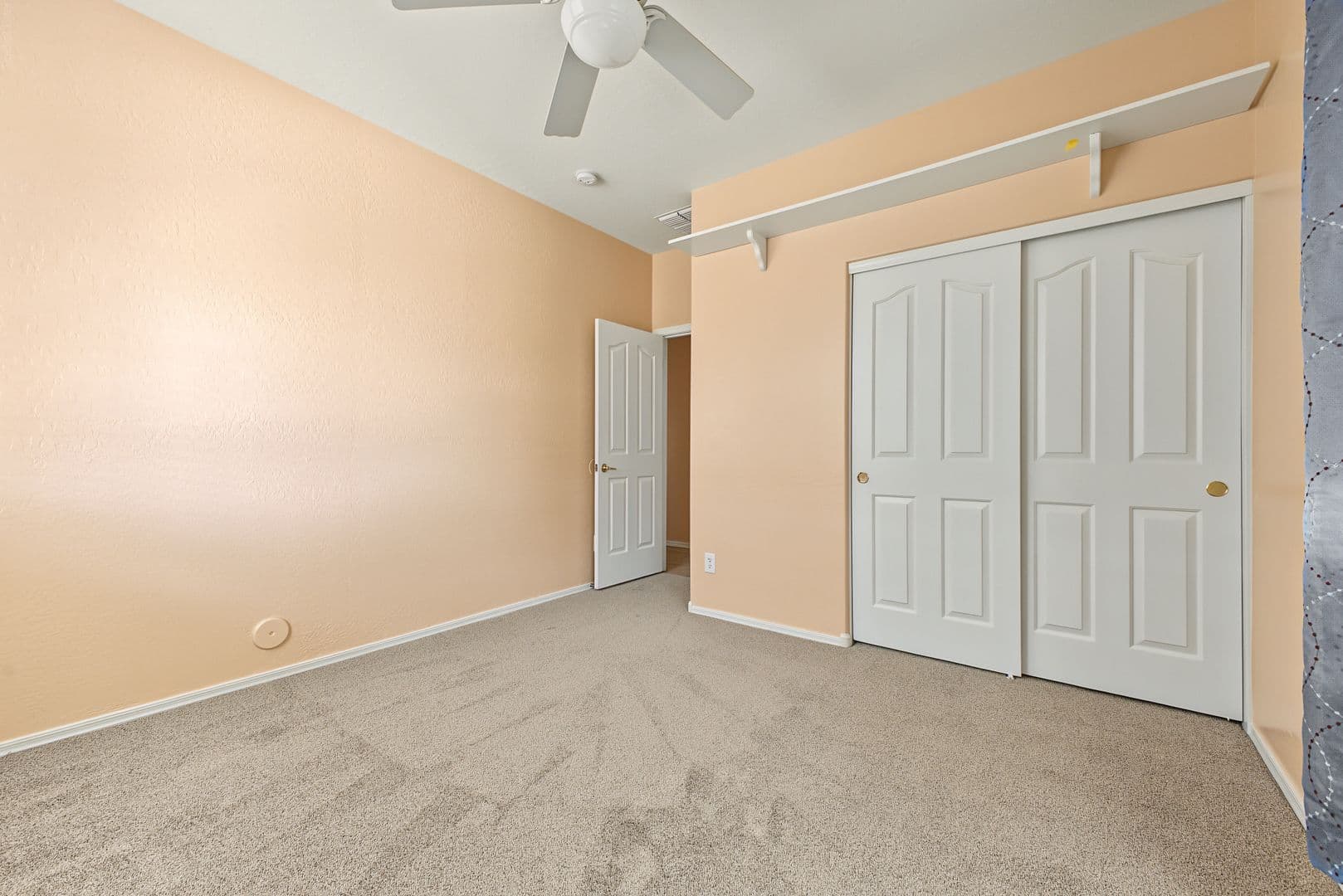 Chandler House: 152 W Hawk Way