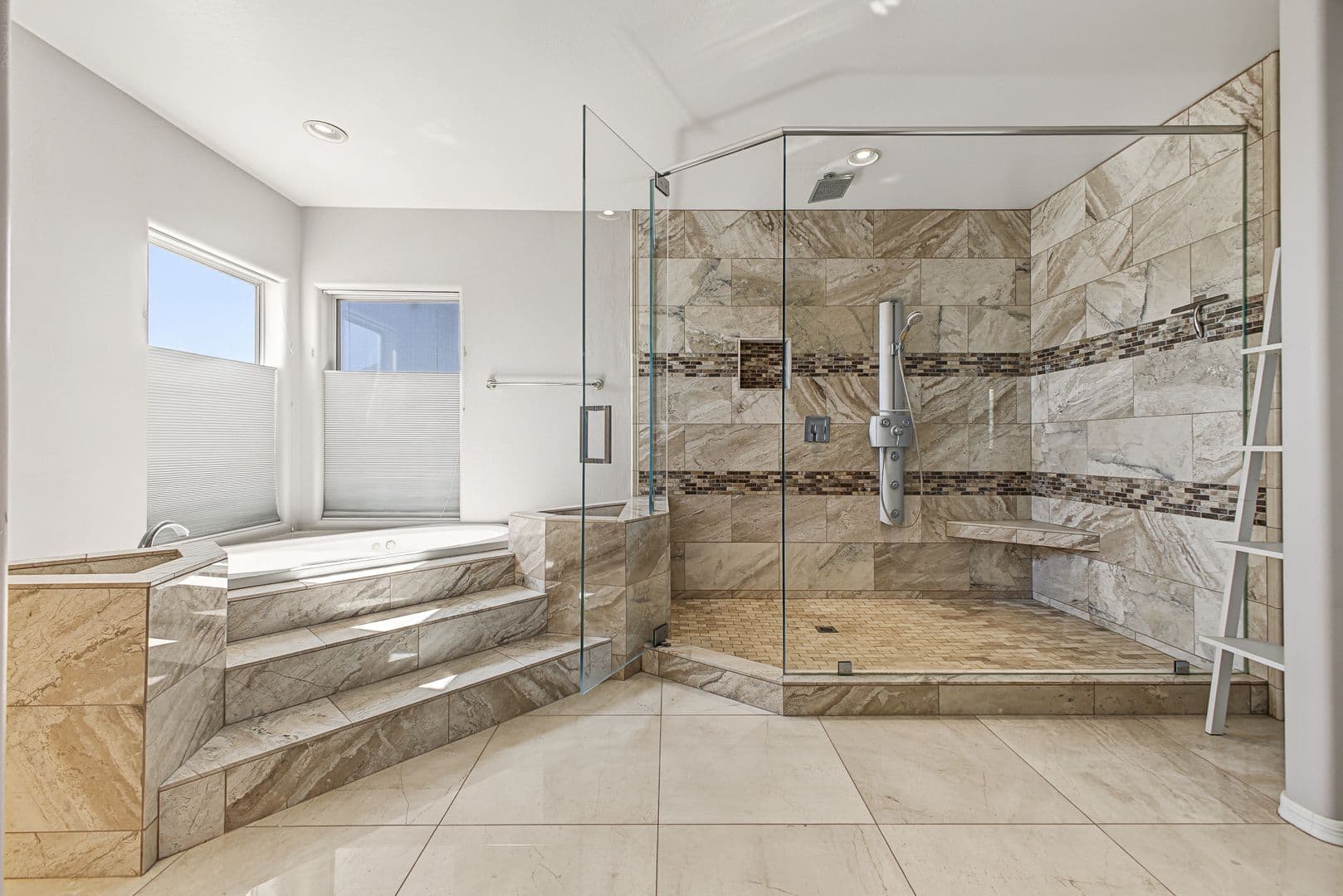 Phoenix House: 1549 E. Las Palmaritas Dr