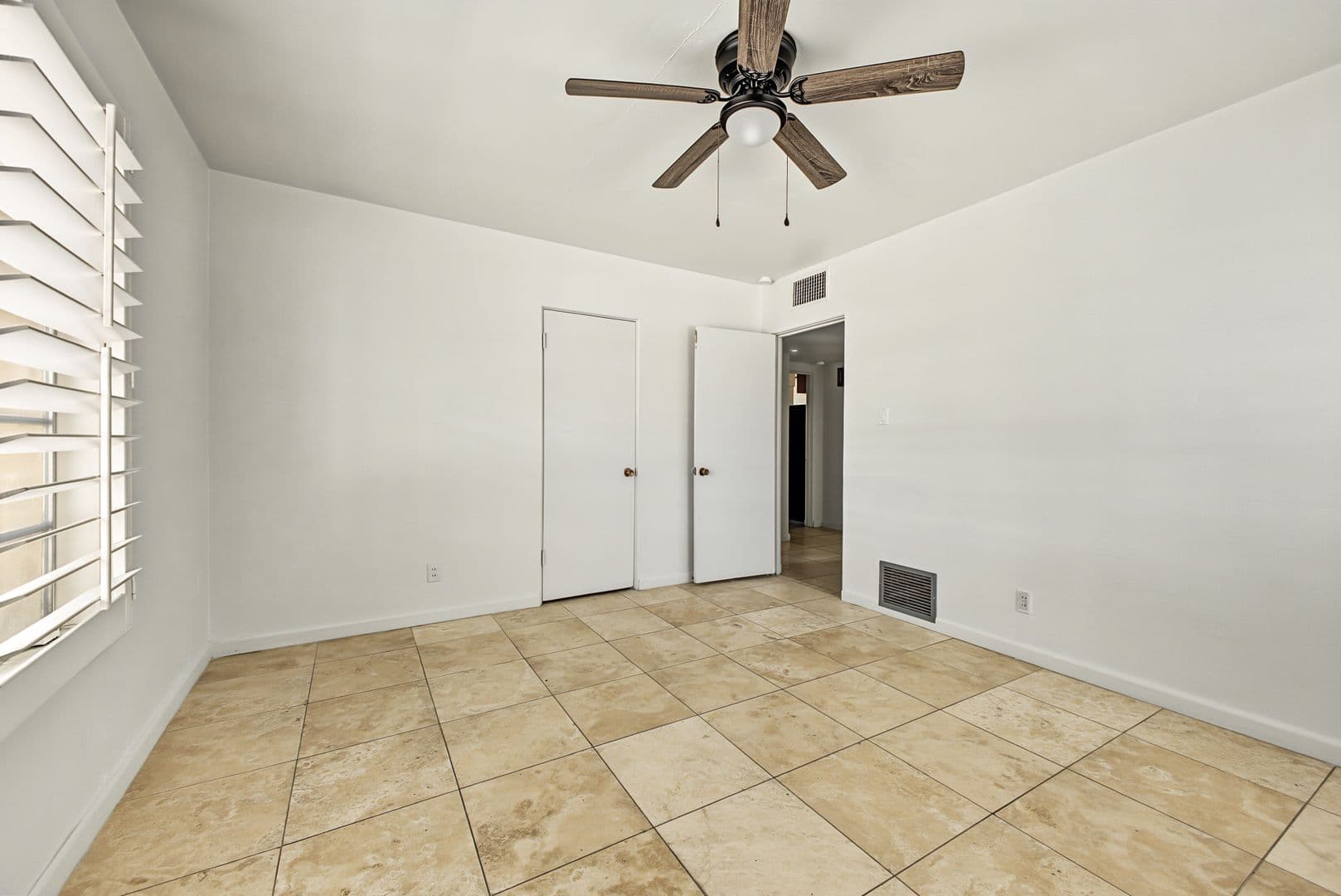 Phoenix House: 1103 E Glendale Ave