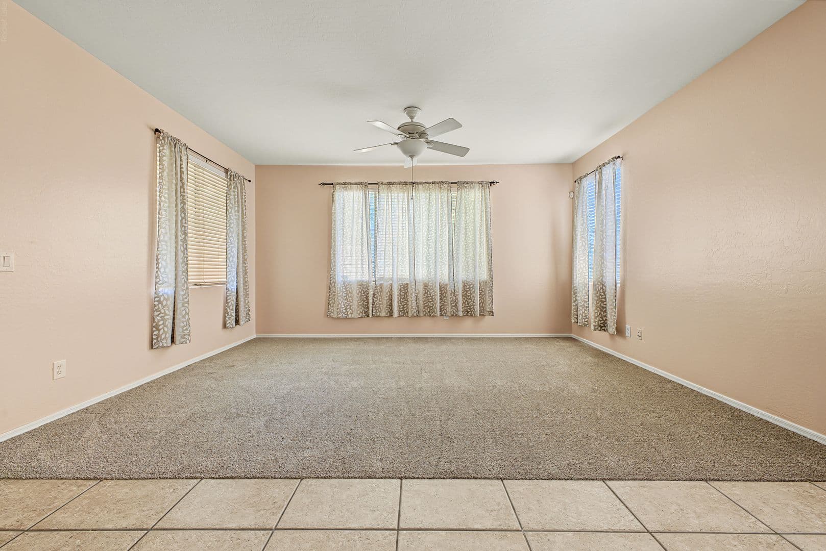 Chandler House: 152 W Hawk Way