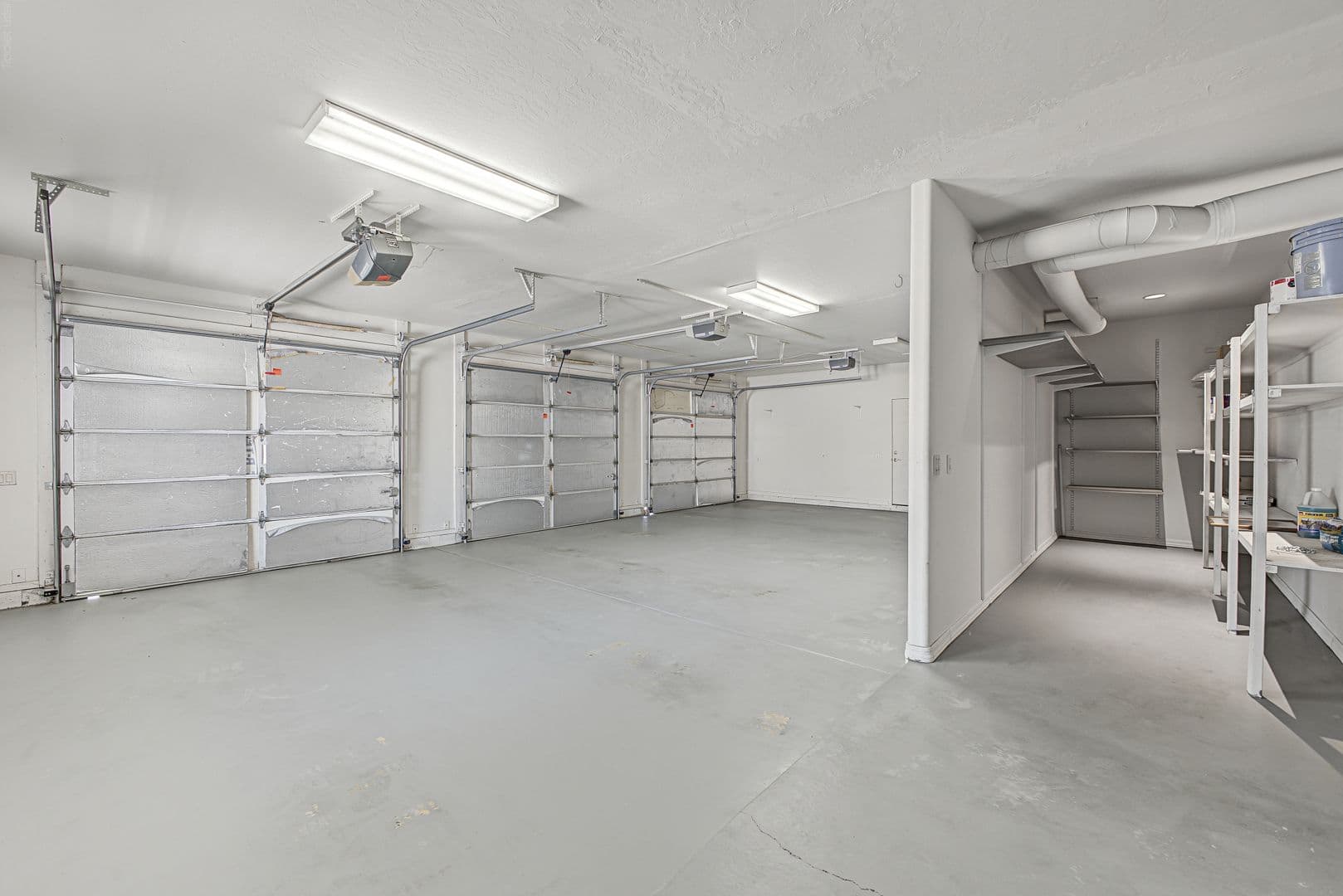 Phoenix House: 1549 E. Las Palmaritas Dr