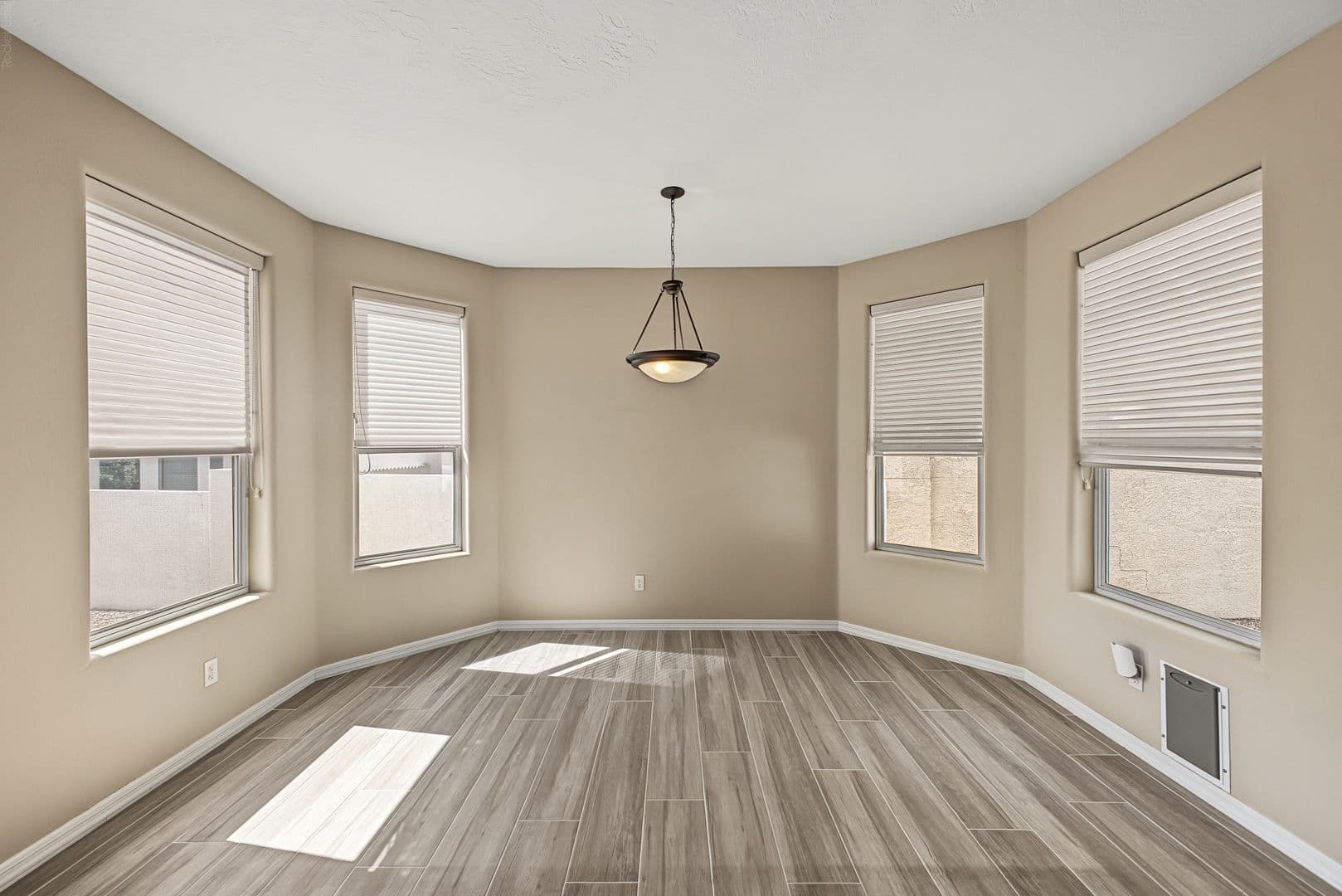 Phoenix House: 1549 E. Las Palmaritas Dr
