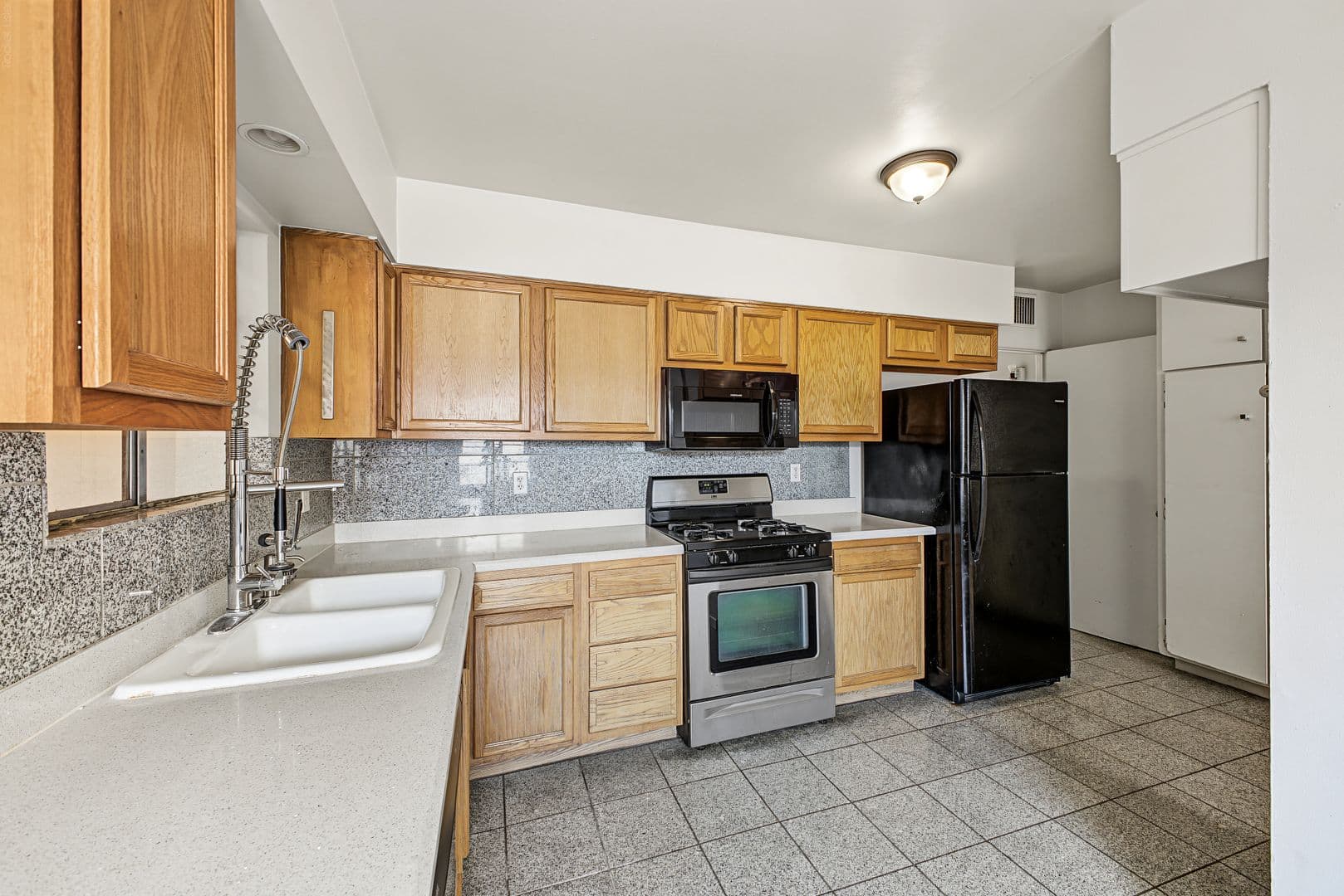 Phoenix House: 1103 E Glendale Ave