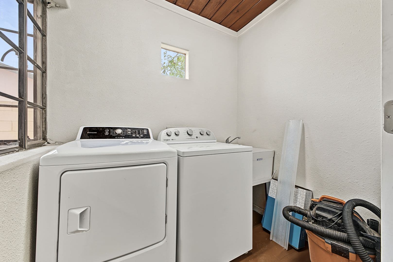 Phoenix House: 1103 E Glendale Ave