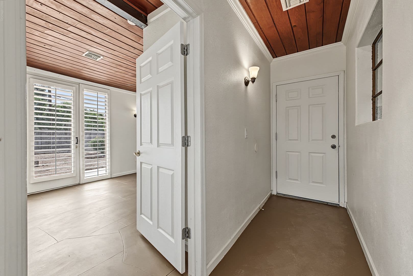 Phoenix House: 1103 E Glendale Ave
