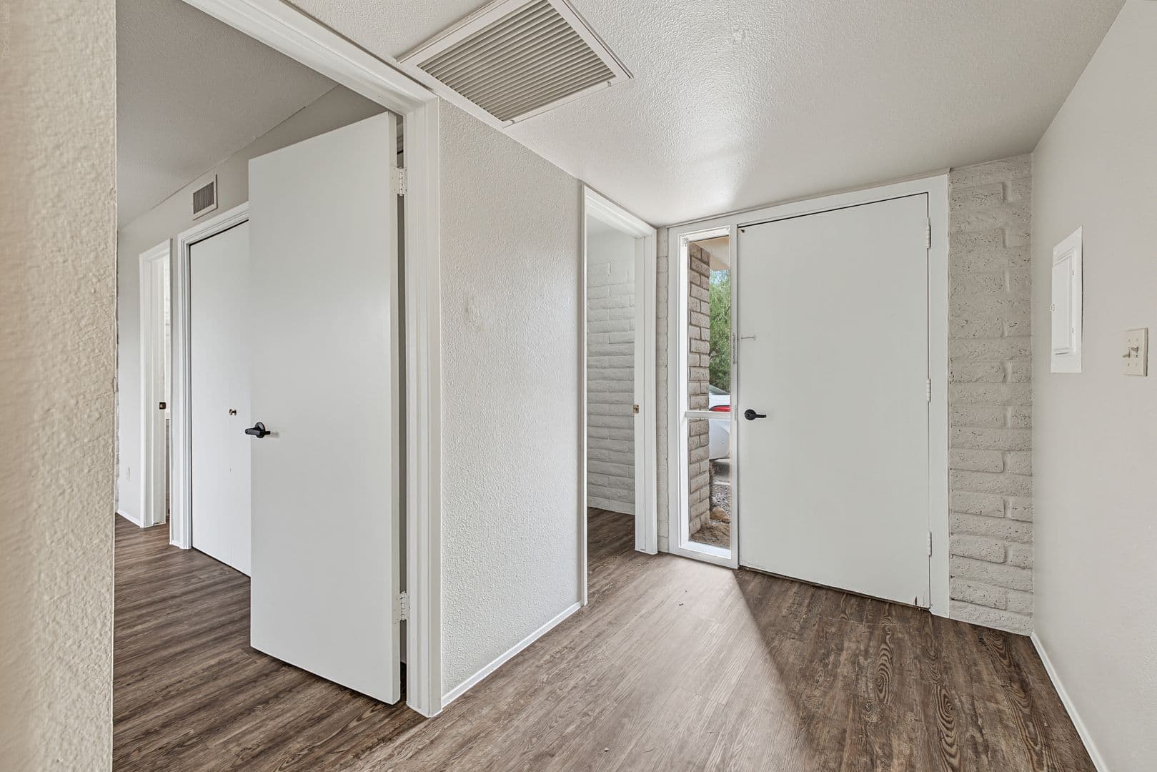 Scottsdale House: 27250 N. 64th St. #19