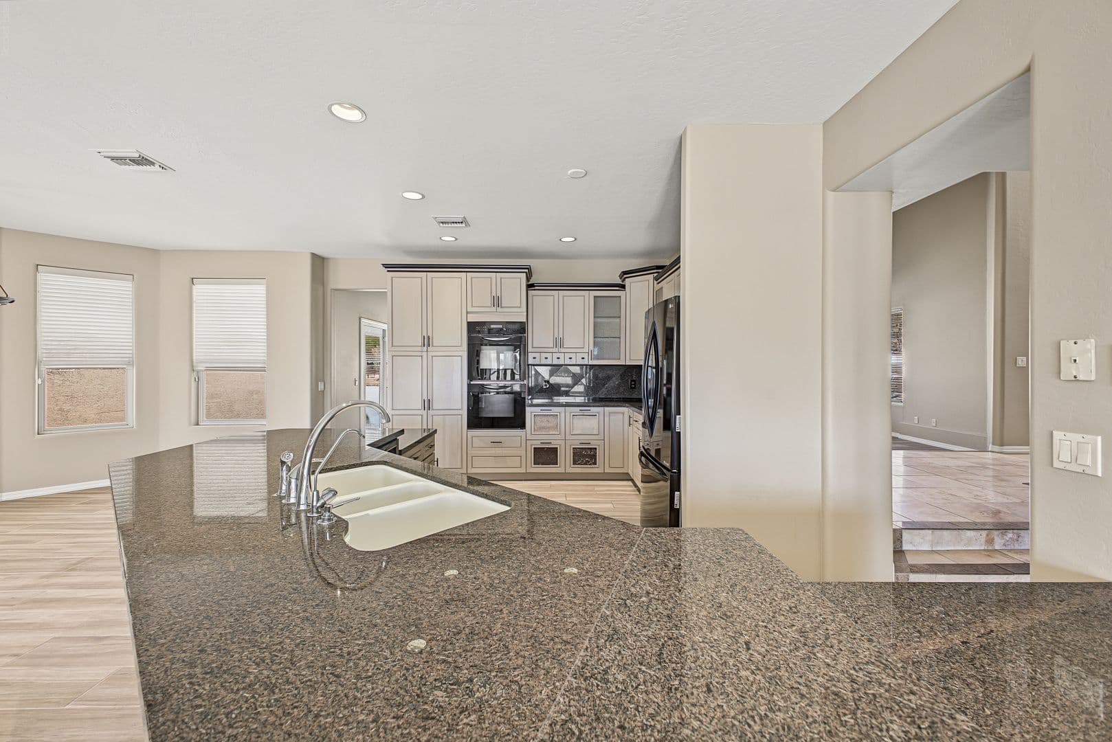 Phoenix House: 1549 E. Las Palmaritas Dr