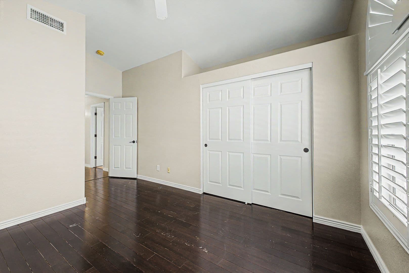 Chandler House: 1935 W Mockingbird Dr.