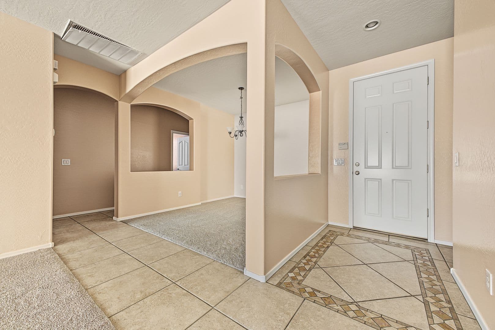 Chandler House: 152 W Hawk Way