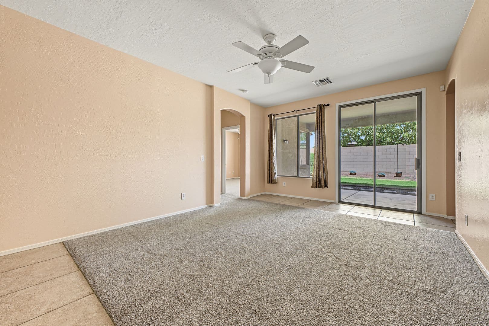 Chandler House: 152 W Hawk Way