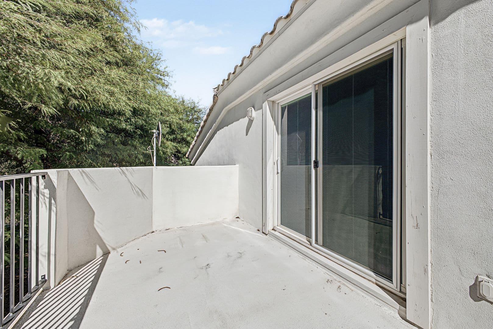 Phoenix House: 1549 E. Las Palmaritas Dr
