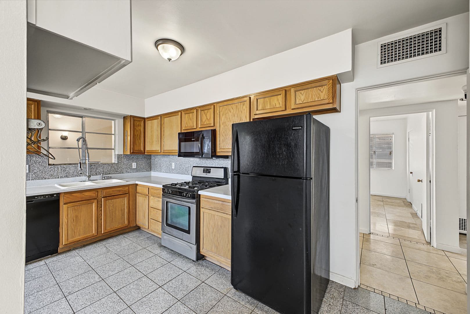 Phoenix House: 1103 E Glendale Ave