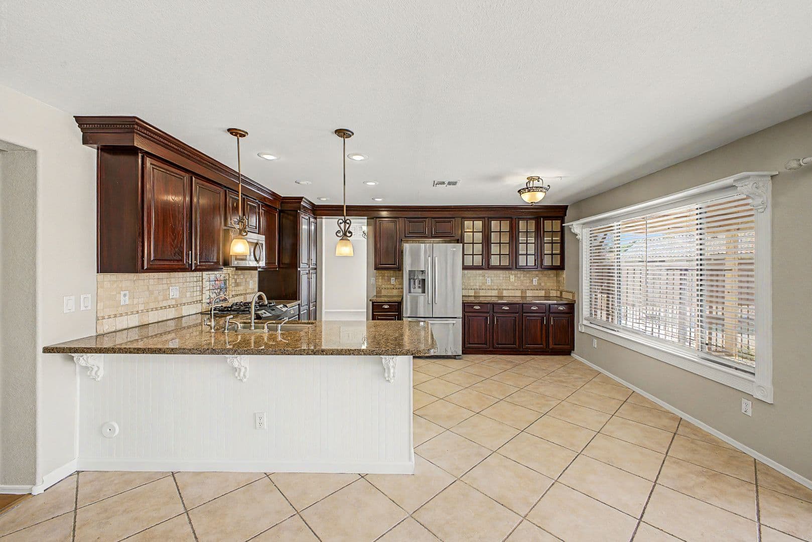 Chandler House: 1935 W Mockingbird Dr.