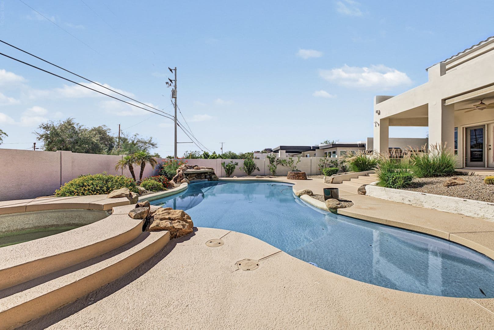 Phoenix House: 1549 E. Las Palmaritas Dr