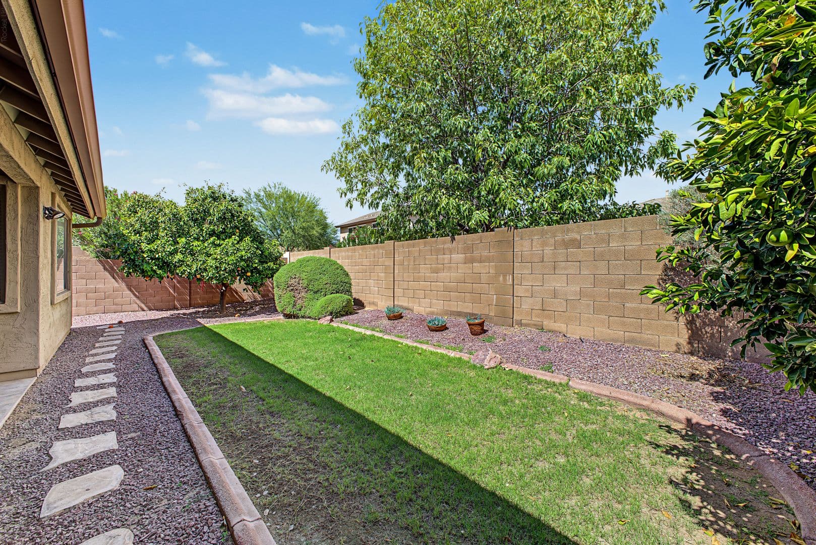Chandler House: 152 W Hawk Way