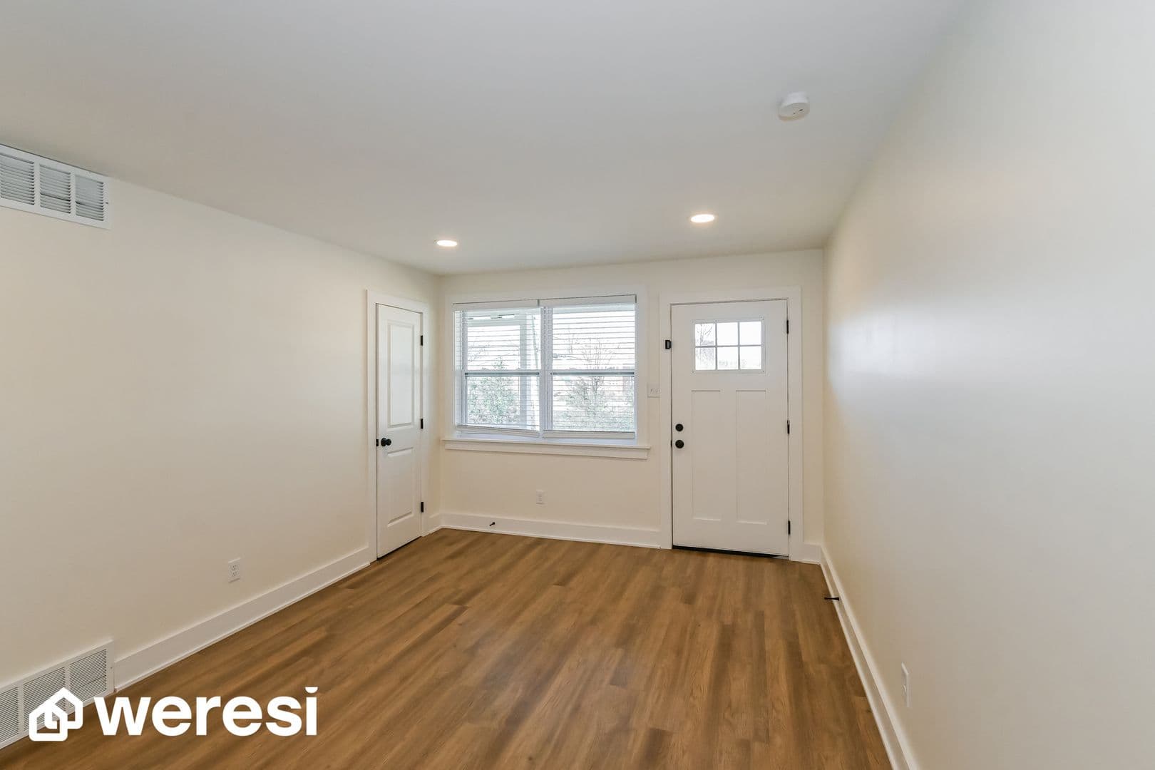 Memphis Apartment: 160 Hayden Place