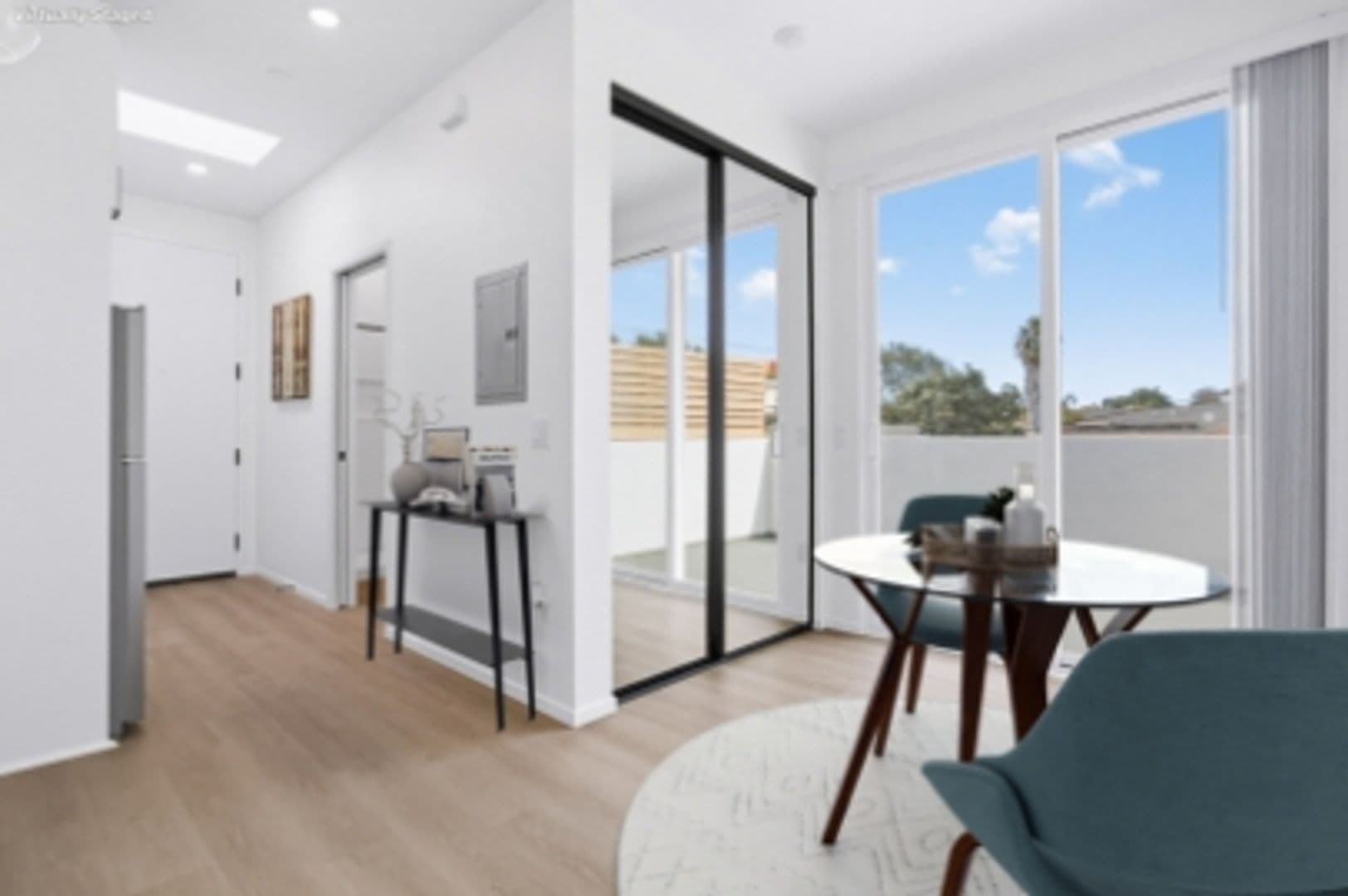 San Diego Apartment: 3042-3044 J St.