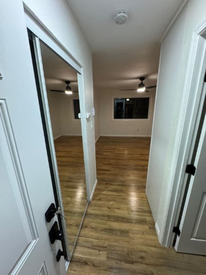 Imperial Beach Apartment: 902 9th St. Imperial Beach