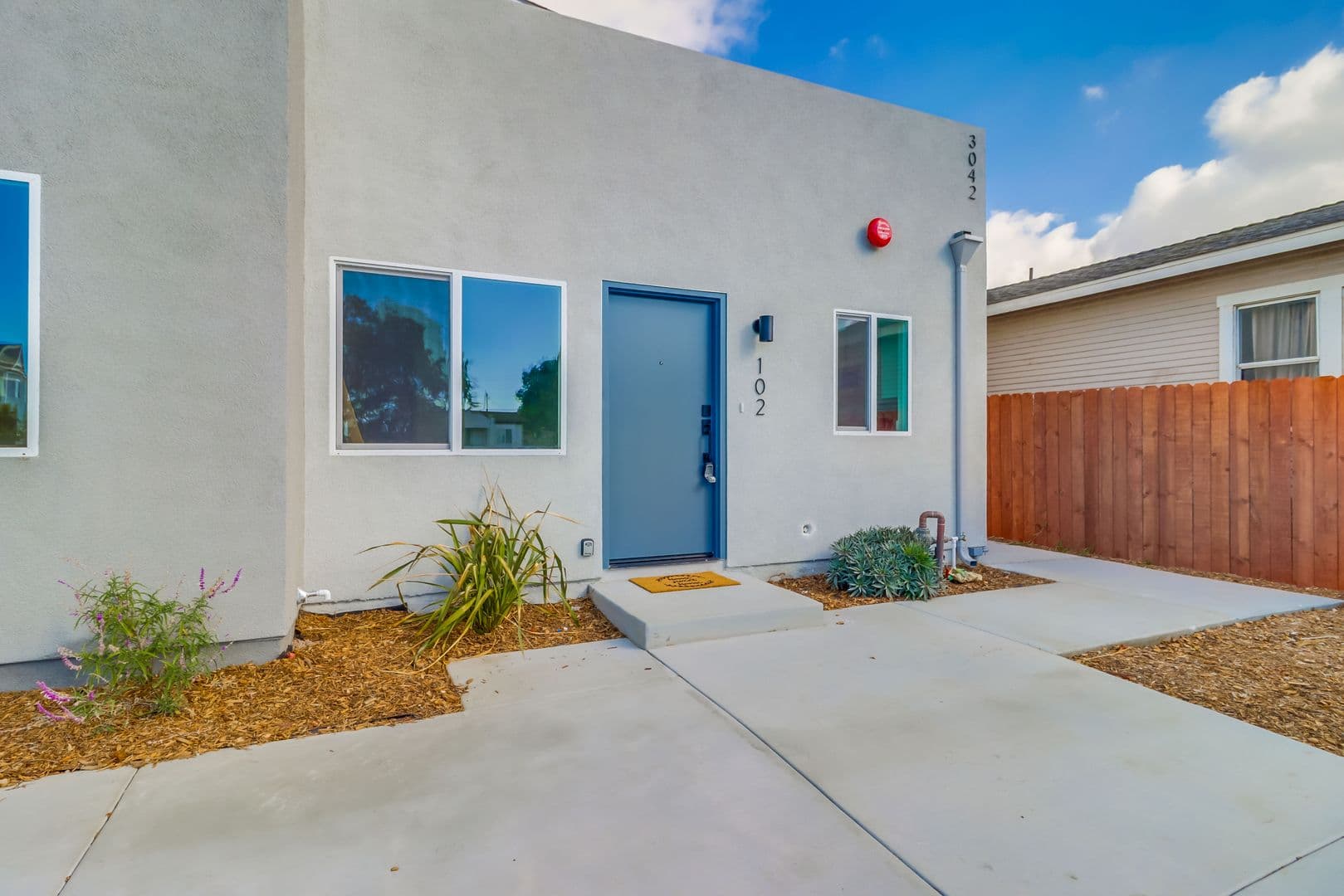 San Diego Apartment: 3042-3044 J St.