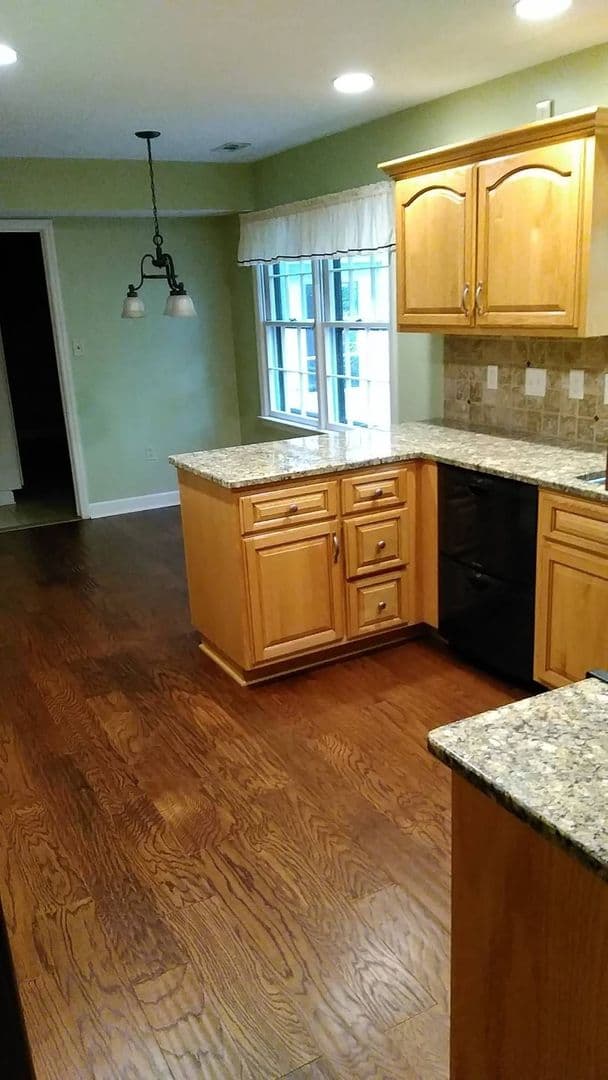 Matthews House: 433 Raintree Drive