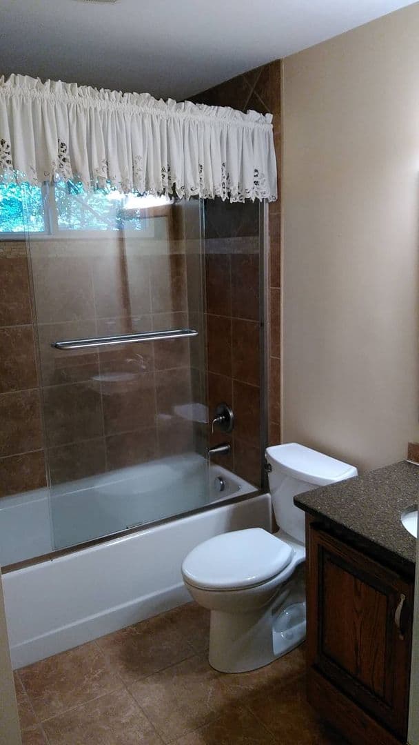 Matthews House: 433 Raintree Drive
