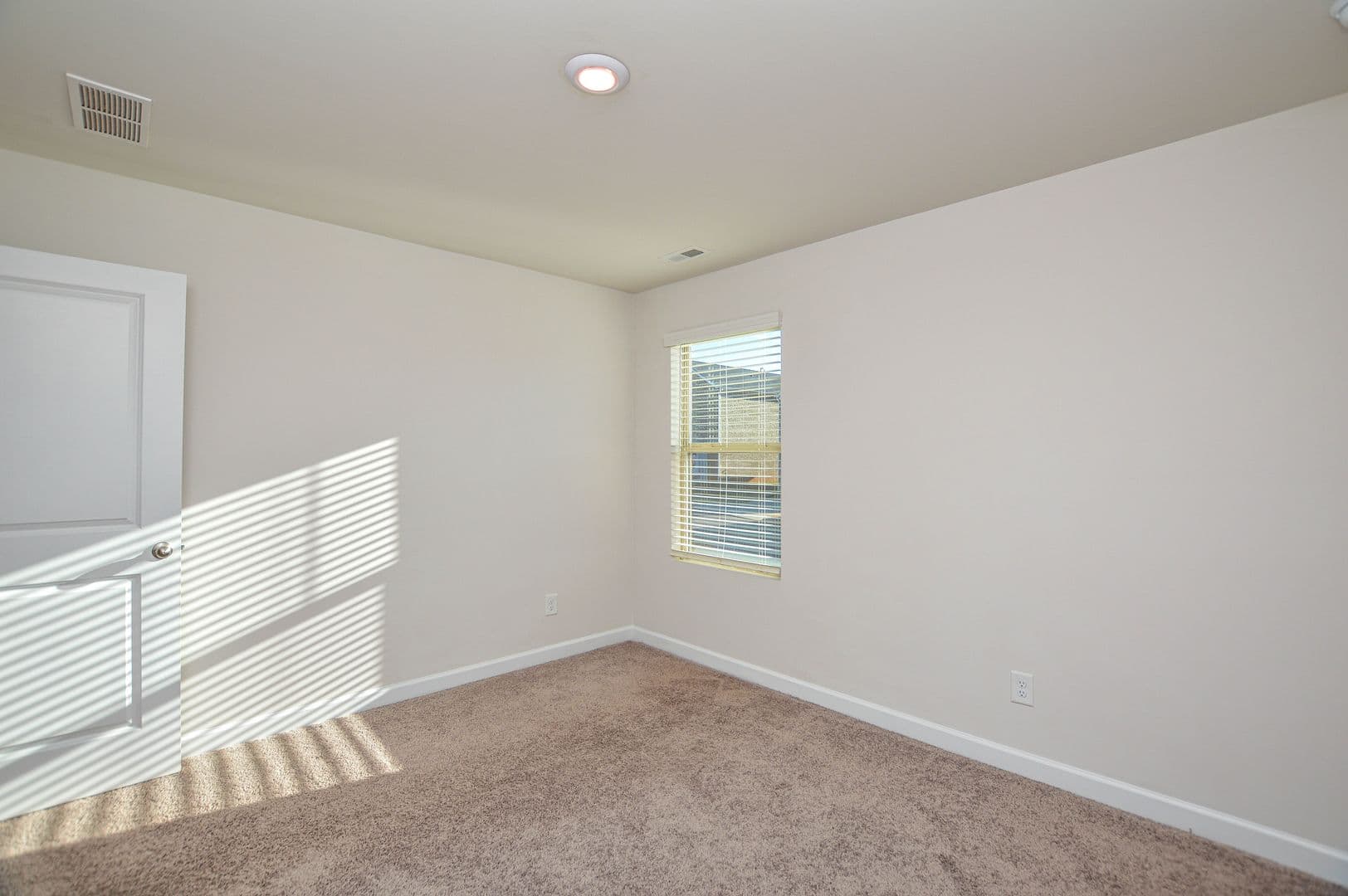 Mint Hill House: 3215 Lisburn Street