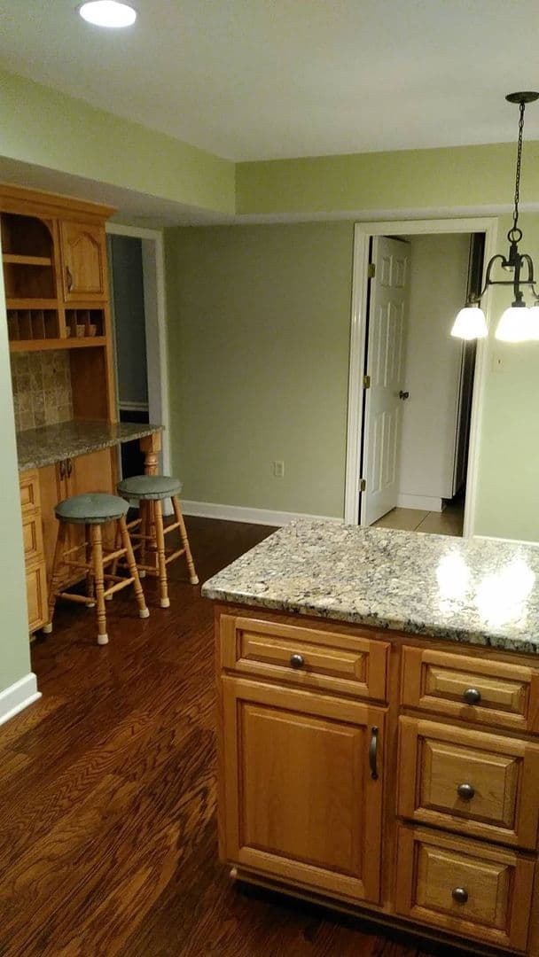 Matthews House: 433 Raintree Drive