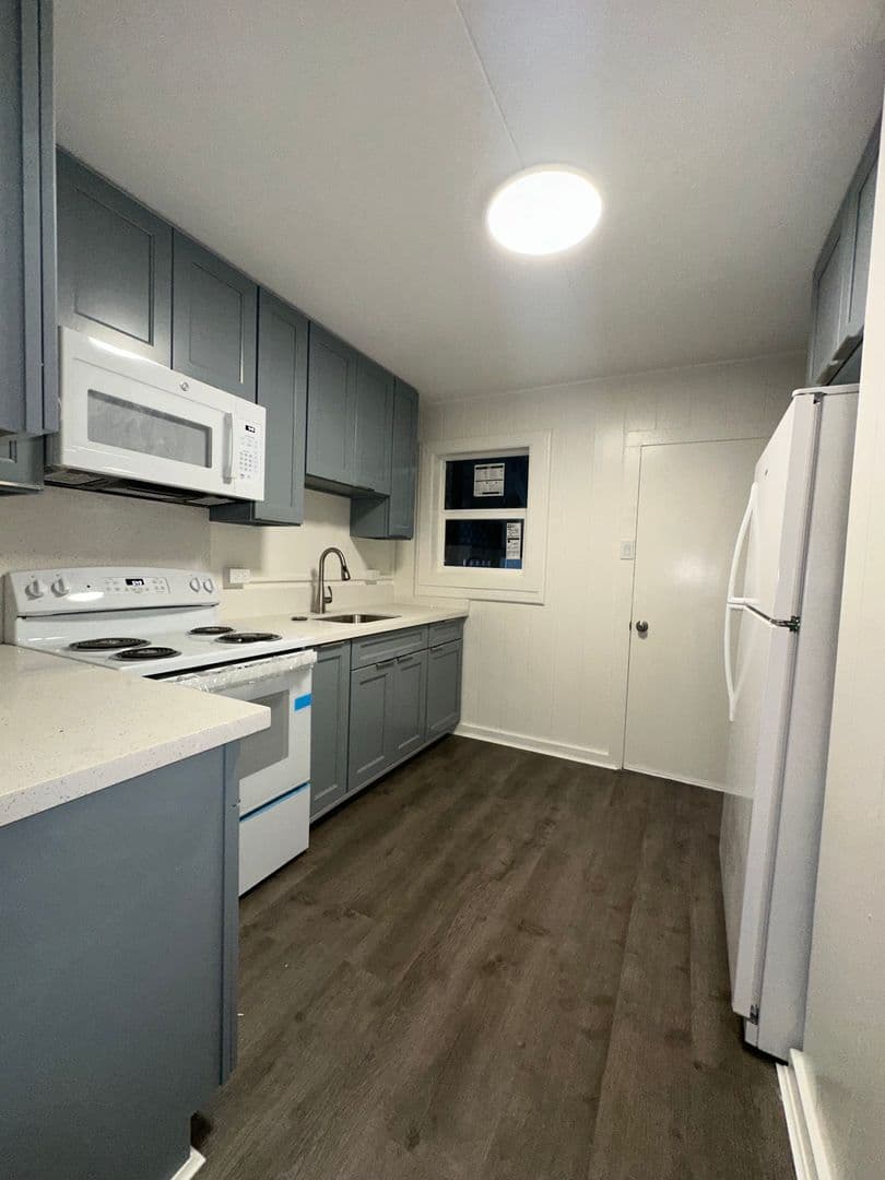 Pearl City House: 98-232 Kaluamoi Pl