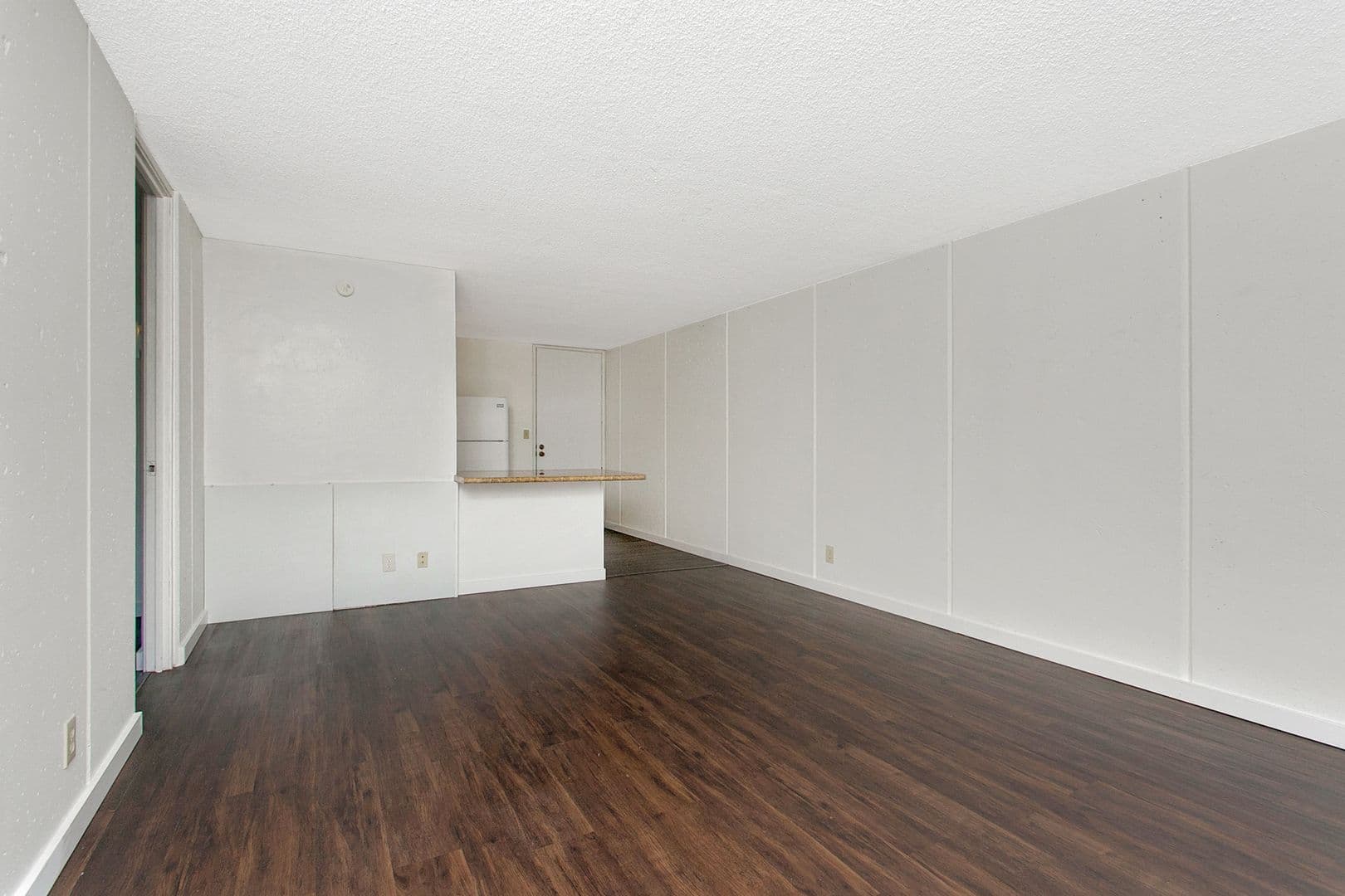 Mililani House: 95061 Waikalani Dr. D204