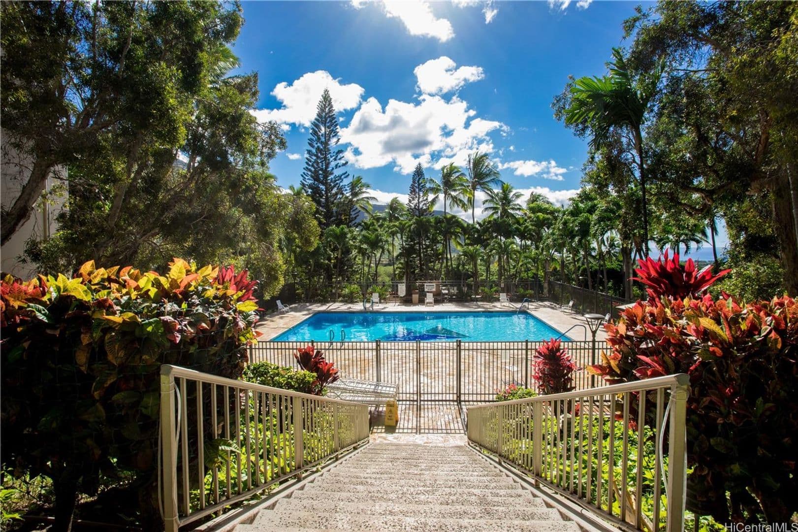 Waianae House: 84-680 Kili Dr 607 B