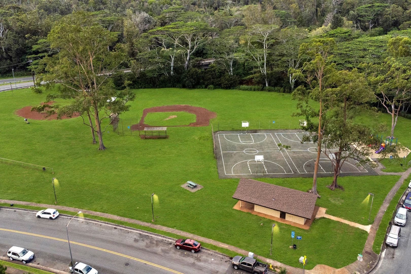 Mililani House: 95061 Waikalani Dr. D204