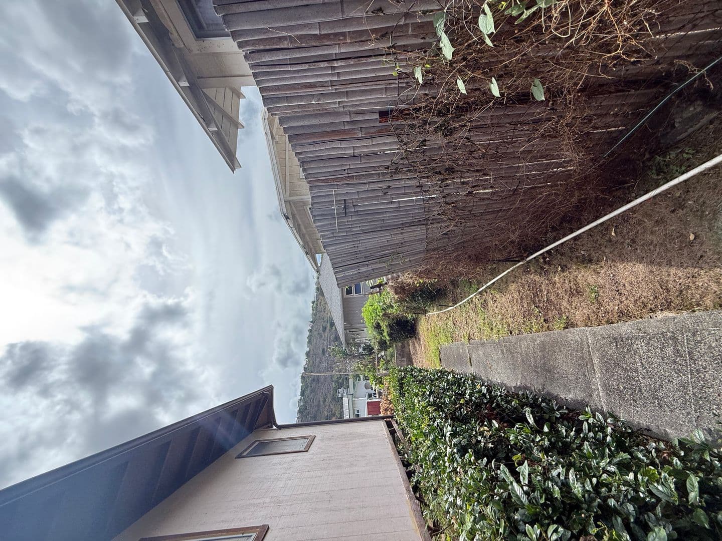 Waipahu House: 94-1098 Awalua St.