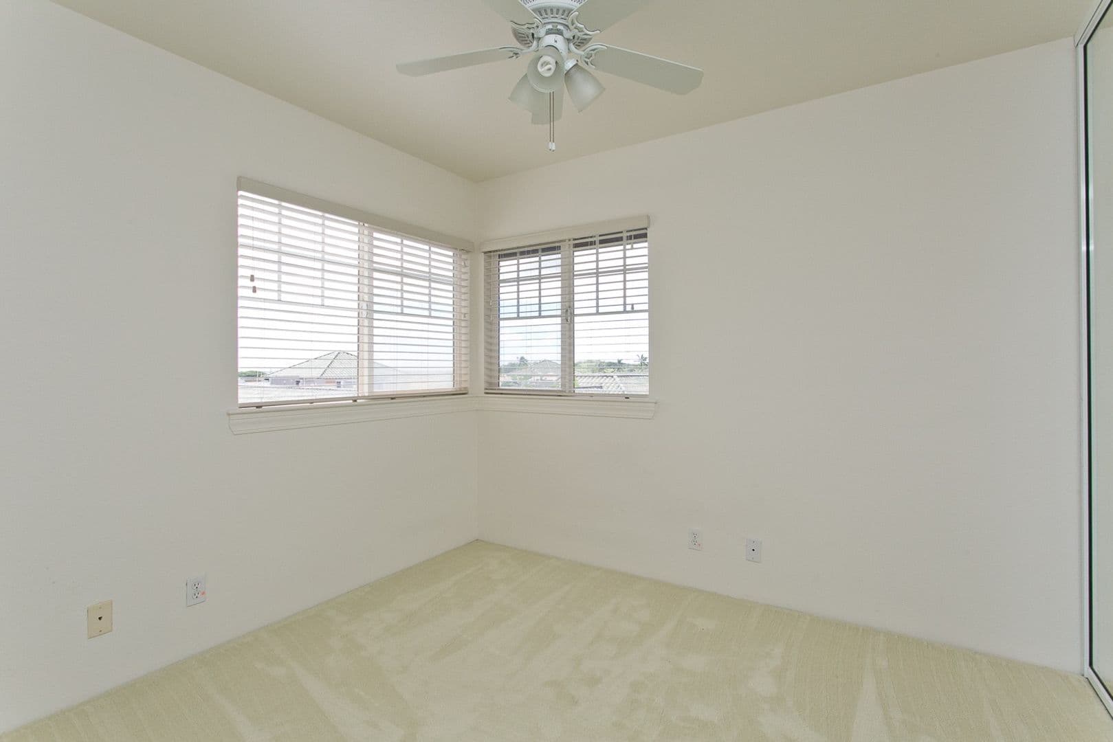 Kapolei House: 91-202 Paiaha Pl
