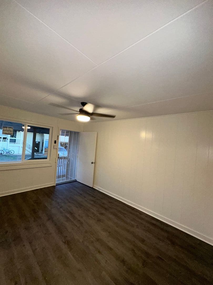 Pearl City House: 98-232 Kaluamoi Pl