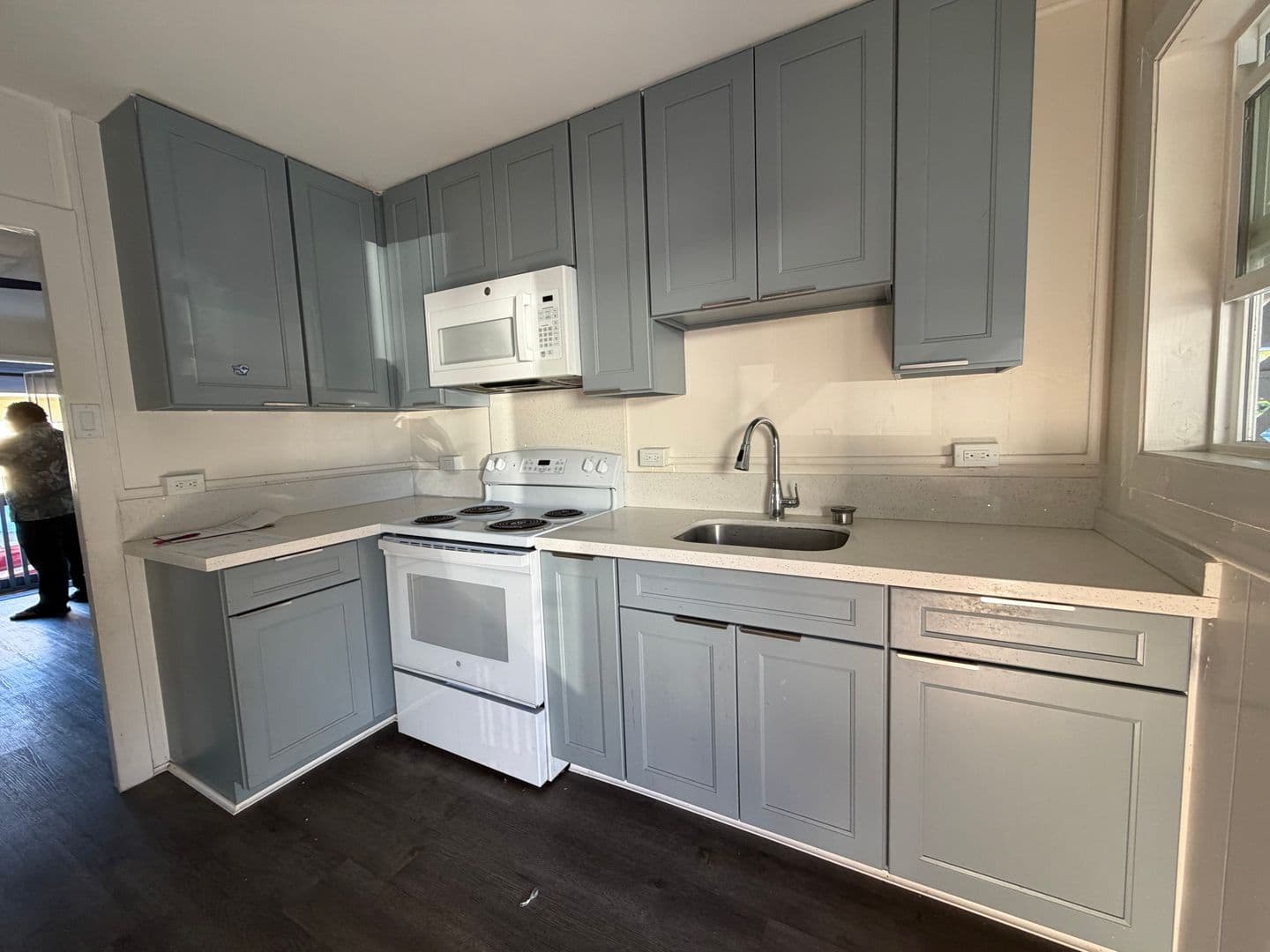 Pearl City House: 98-232 Kaluamoi Pl