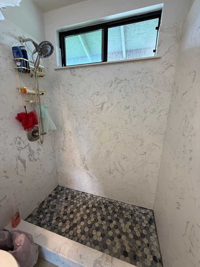 Waipahu House: 94-1098 Awalua St.